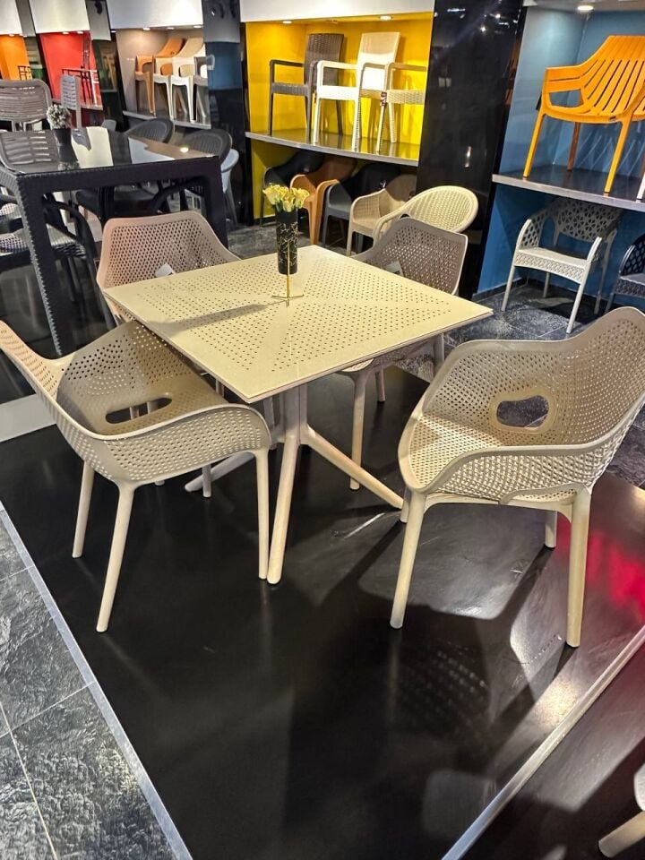 Kare Camlı Masa Takımı 4 Kişilik Camlı Balkon Teras Bahçe Masa Takımı A Plus