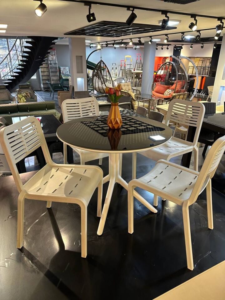 Royal Rattan Yuvarlak Camlı Masa Takımı 4 Kişilik Camlı Balkon Teras Bahçe Masa Takımı A Plus
